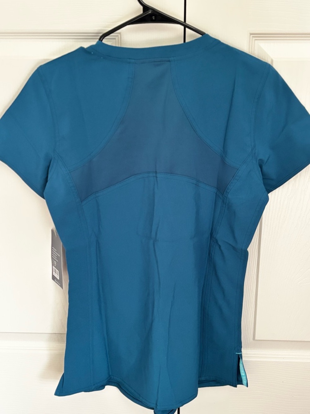 🎉BOGO 1/2🎉 Med Couture Teal V-Neck Scrub Top - Picture 2 of 6